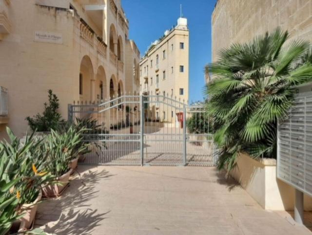 East Breeze Penthouse Apartamento Mgarr Exterior foto